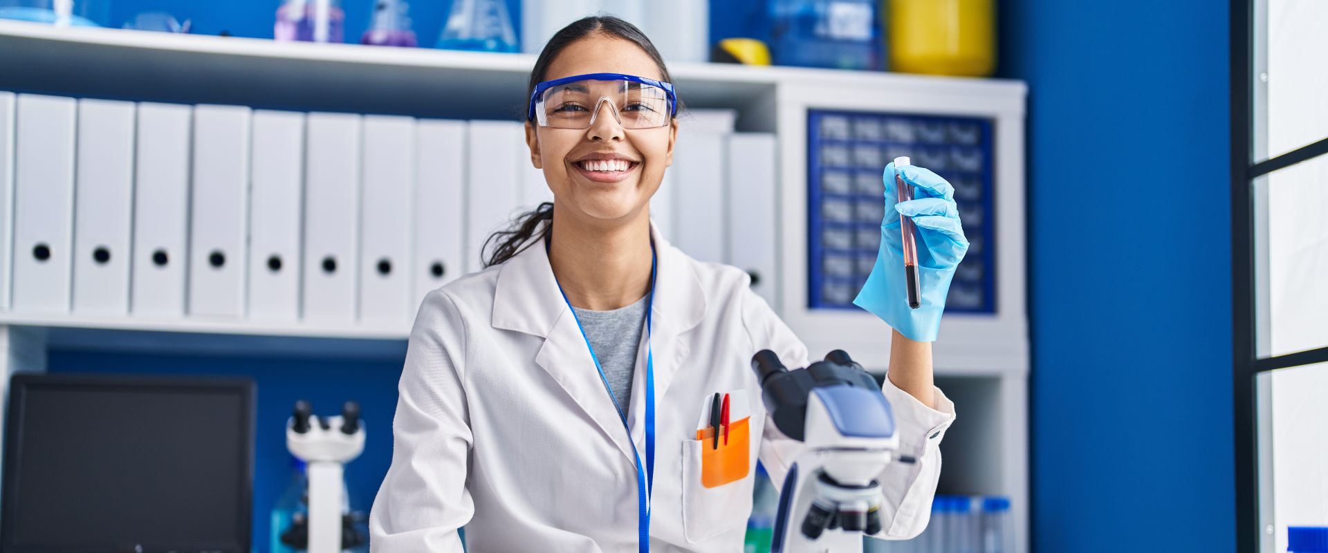 Specialist in Blood Bank Technology (SBB) working in a lab