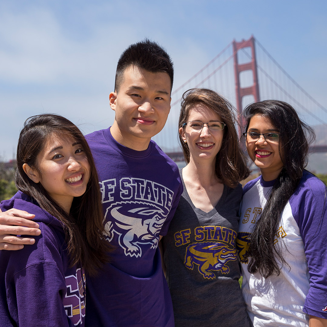 International students at Golden Gate Bridge